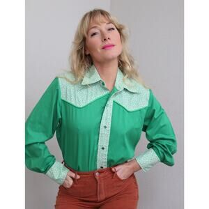 1970's Vintage Western Floral Yoke Pearl Snap Shirt ~ Women's MD LG ~ Men's SM